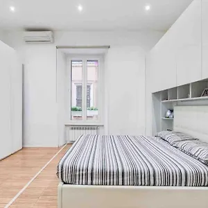 Apartment Lussuoso Accanto Al Colosseo, Rome